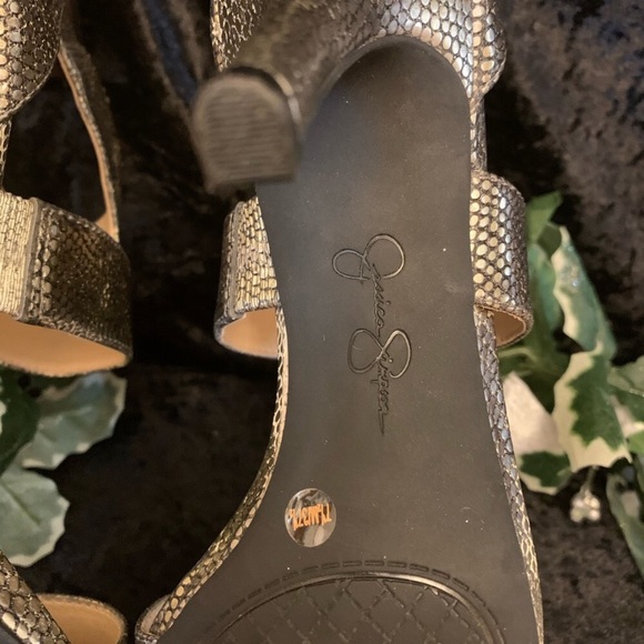 Jessica Simpson Mekos Gold Silver Snakeskin Heels - Picture 10 of 12